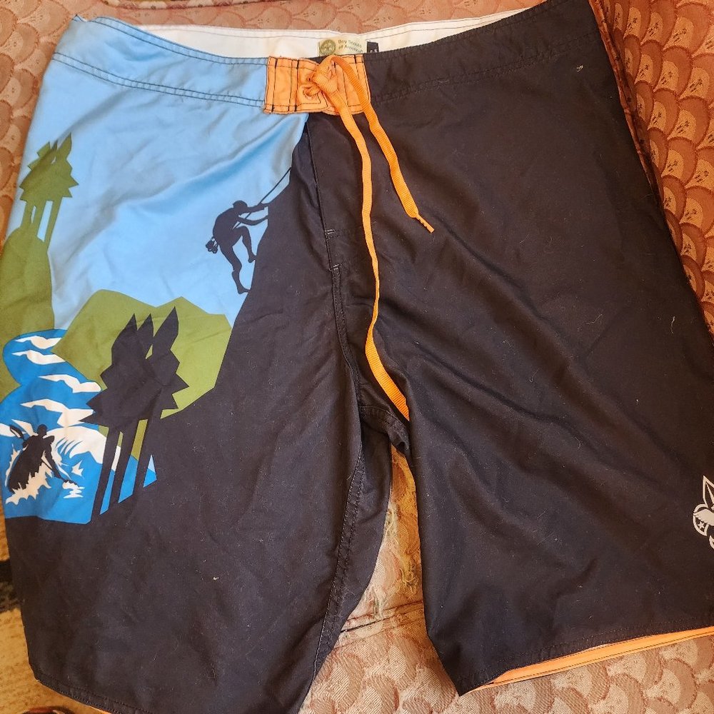 Men's Large Boy scout (BSA) adventure board shorts/bathing suit